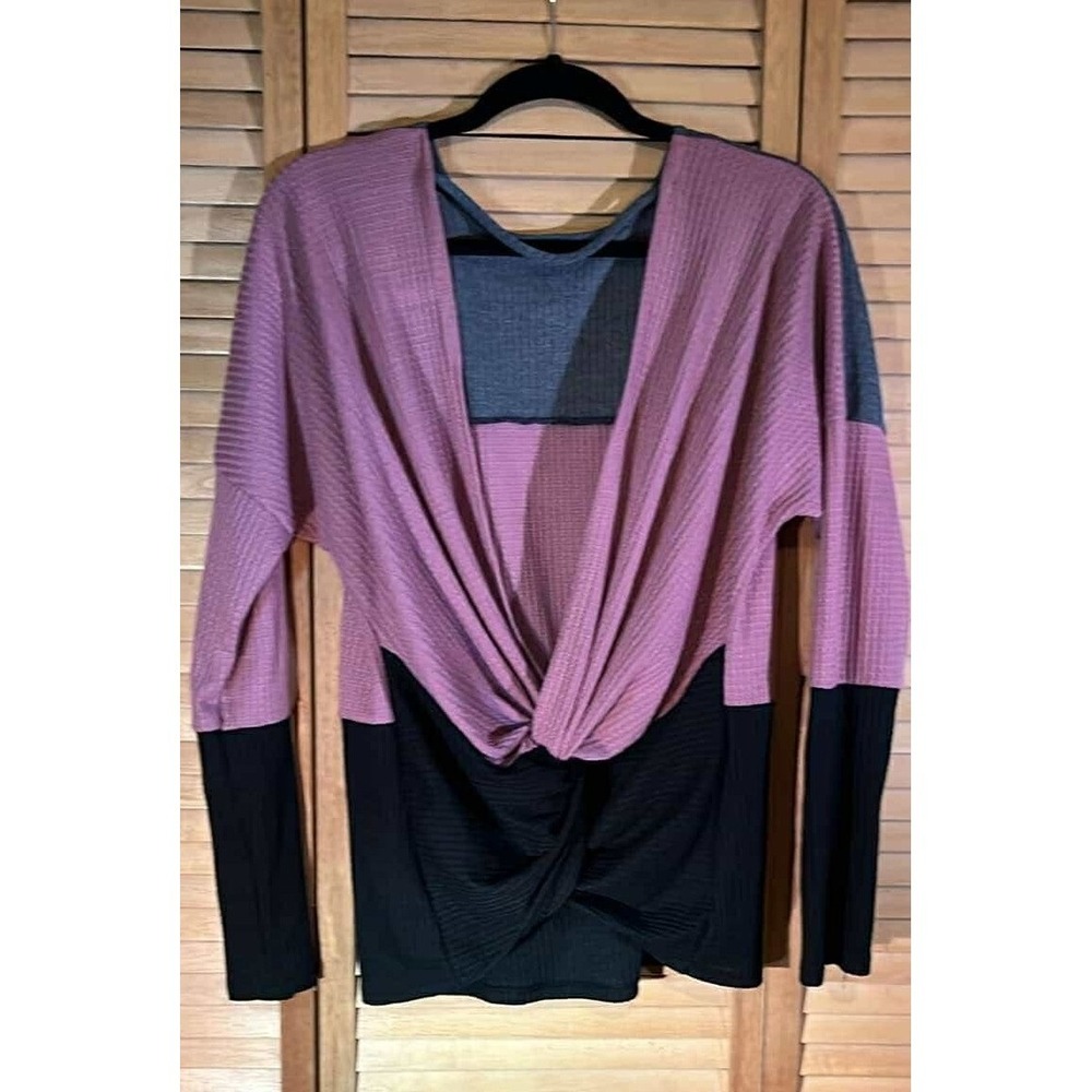 AXis Apparel Tulip Shrug Top  Fitness Athleisure Yoga Pilates Wear